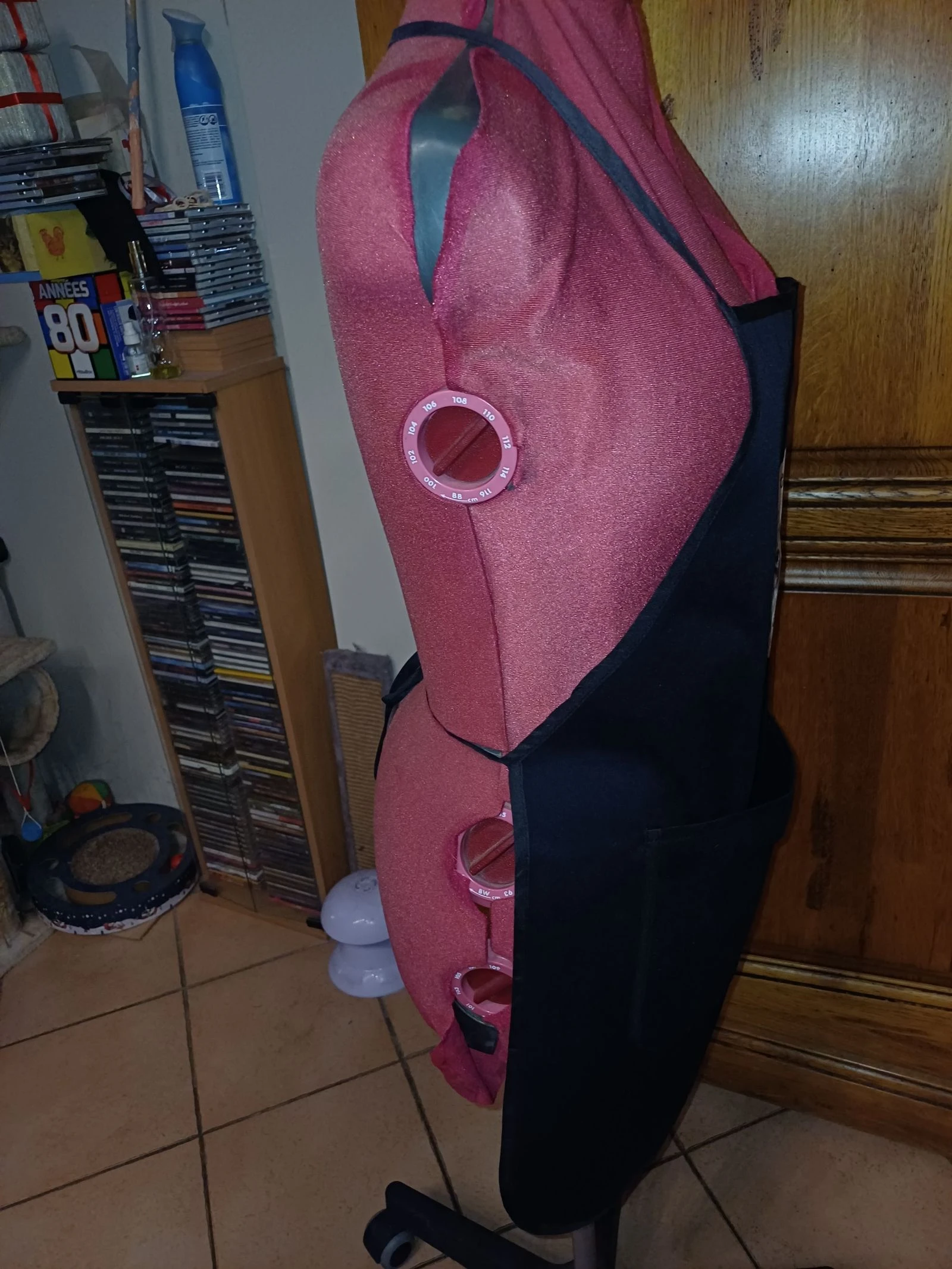 Zwart schortje met één zak met kattenpatroon te he echado de menos salou – photo 6
